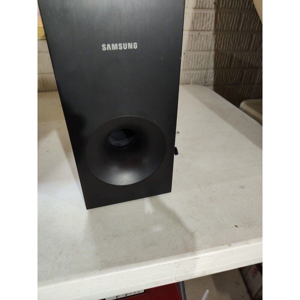 Samsung PS-EW1-2 Wired Home Theater Subwoofer Speaker (Subwoofer Only) (628)